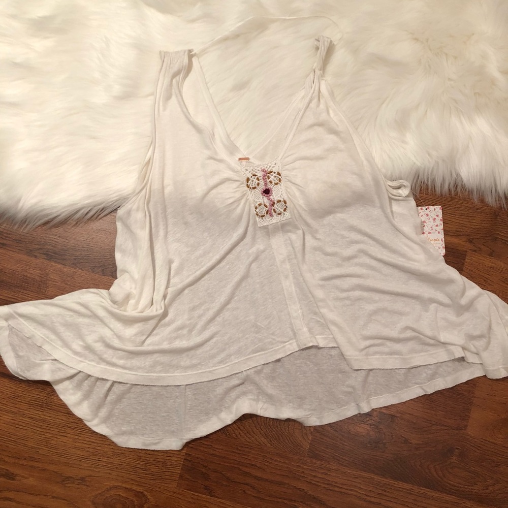 NWT Free People Women’s Vibes Top w Embellishments - Picture 3 of 8